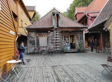 norway/bergen/bryggen/nightclub/baklommen-bar