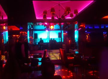 turkiye/bursa/osmangazi/nightclub/eiffel-casino