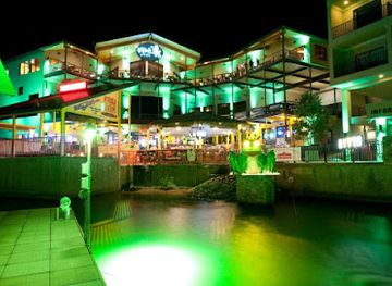 Horny Toad Entertainment Complex