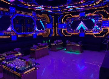 vietnam/cat-ba-island/nightclub/karaoke-cat-ba-rose-ktv