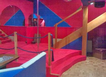 slovenia/prekmurje/nightclub/night-club-kleopatra