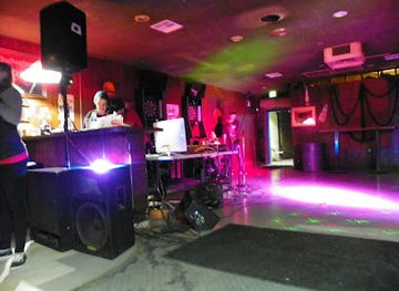 california/modesto/nightclub/spinnaker-lounge