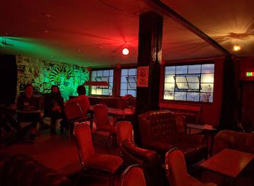 australia/mount-wellington/nightclub/the-grand-poobah