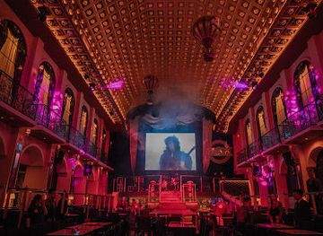 La última luna nightclub