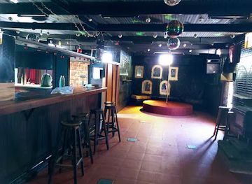 uruguay/durazno/nightclub/whiskeria-el-globo-rojo