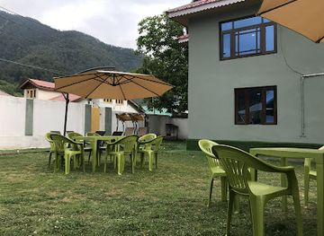 india/pahalgam/nightclub/night-eagle-resort