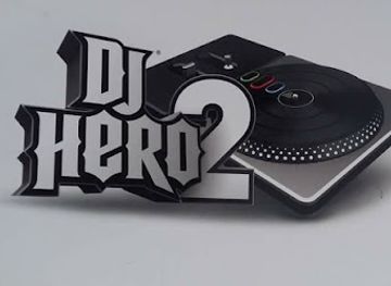 cameroon/garoua/nightclub/studio-dj-hero