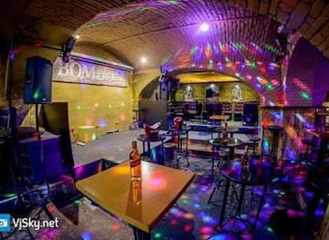 serbia/belgrade/dorcol/nightclub/bombo-dzej-klub