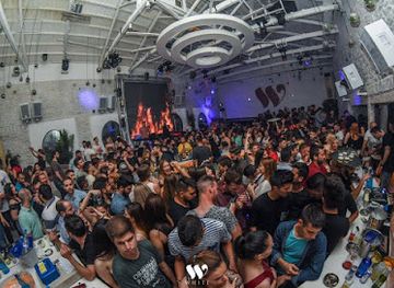 greece/pelion/nightclub/white-poolside-dreams