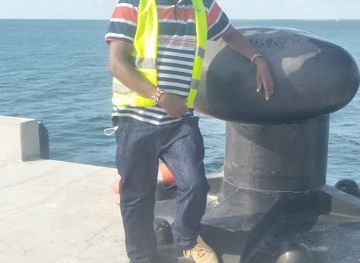 kenya/lamu-island/nightclub/rocky-caves-gardens