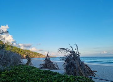 seychelles/la-digue-island/nightclub/plazovy-bar