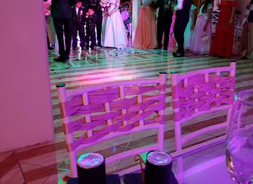 ecuador/manta/nightclub/vic-mar