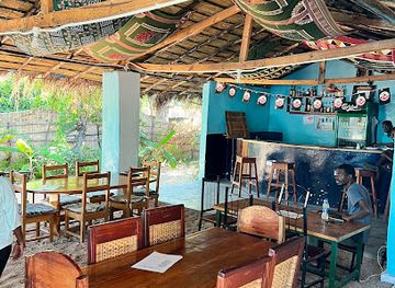 malawi/cape-maclear/nightclub/zathu-cape-community-kitchen-bar