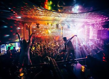 sweden/dalsland/nightclub/valand