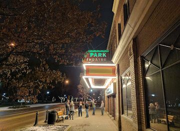 michigan/holland-state-park/nightclub/park-theatre