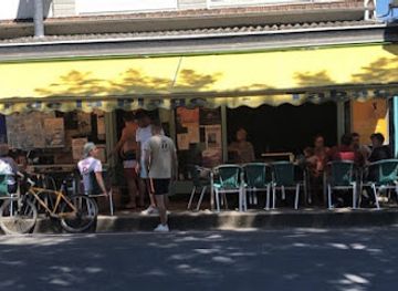 france/mont-saint-michel-bay/nightclub/bar-tabac-de-la-plage