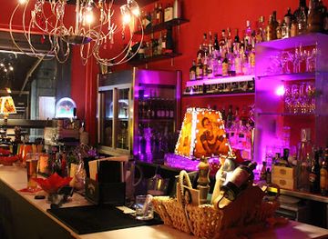 italy/milan/porta-venezia/nightclub/peacock-lounge