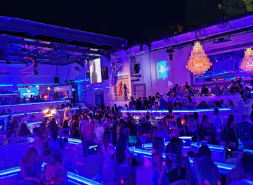 Pearl Club