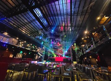 Hammer Disco Night Club