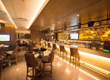 mozambique/maputo-city/nightclub/vivo-bar-lounge