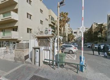 israel/tel-aviv/carmel-market/nightclub/ja-rulez-penguin-palace