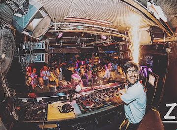 australia/north-east-south-australia/nightclub/zhivago