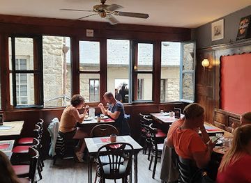 france/mont-saint-michel/nightclub/le-tripot