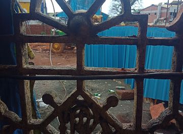 india/mahabaleshwar/nightclub/petit-library