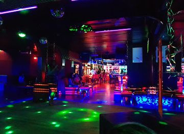 gabon/estuary-province/nightclub/insomnia