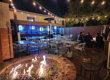 california/monterey/nightclub/indian-summer