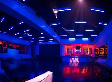 california/los-angeles/nightclub/district-fridays-club-my-castel