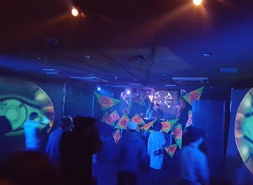 japan/hiroshima/hiroshima-castle/nightclub/china-town