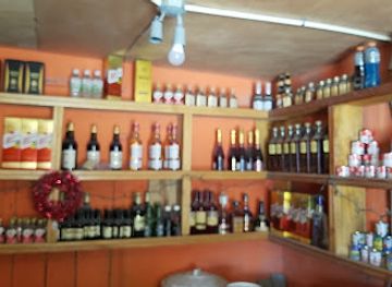 haiti/lac-azuei/nightclub/amazing-grace-bar