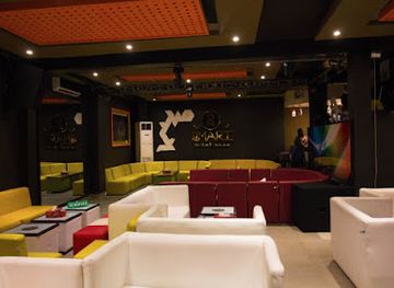 SMART NIGHT CLUB