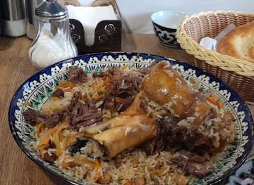 uzbekistan/teshik-kul-lake/nightclub/kodir-ota-choykhonasi