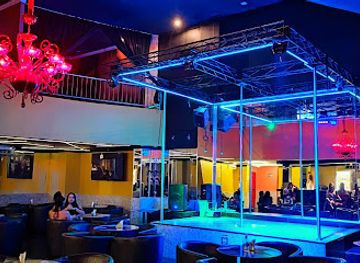 Roses Lounge