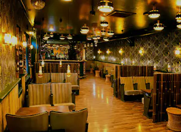 Tahonga Lounge