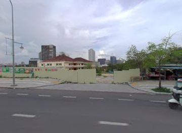 cambodia/sihanoukville/independence-beach/nightclub/pi-sopha