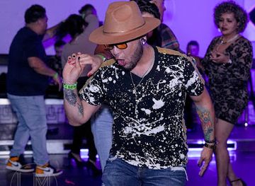 illinois/mississippi-palisades-state-park/nightclub/la-malquerida-nightclub