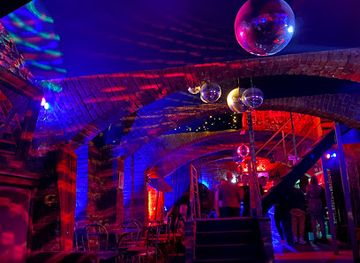 czechia/beskids/nightclub/le-clan