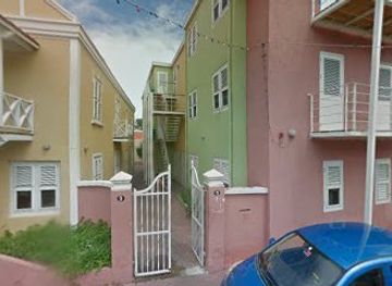 curacao/barber/nightclub/club-patio-bar-nightlife