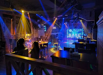 BAZE CLUB