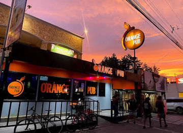 Orange Pub