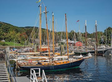 maine/camden/nightclub/camden-yacht-club