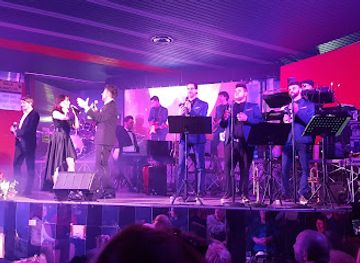 italy/abruzzo-national-park/nightclub/dancing-discoteca-il-dollaro