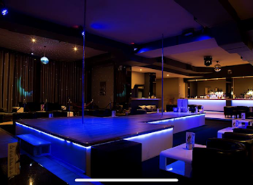 portugal/portimao/nightclub/royal-teaser