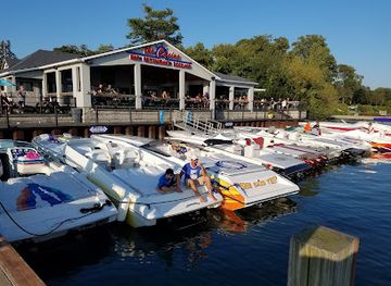 ohio/kelleys-island/nightclub/dockers-waterfront-bar-and-restaurant