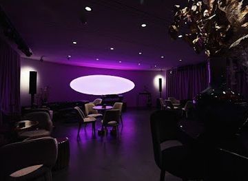 switzerland/engadin/nightclub/james-turrel-room