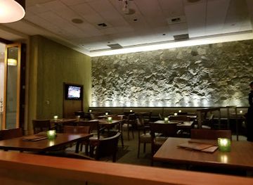 washington/bellevue/bellevue-square/nightclub/cypress-lounge-wine-bar