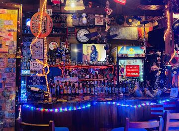 honduras/copan-region/nightclub/carnitas-nia-lola